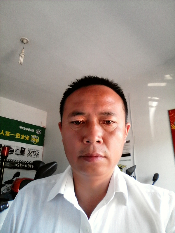 左手的第一张照片--连云港相亲服务中心