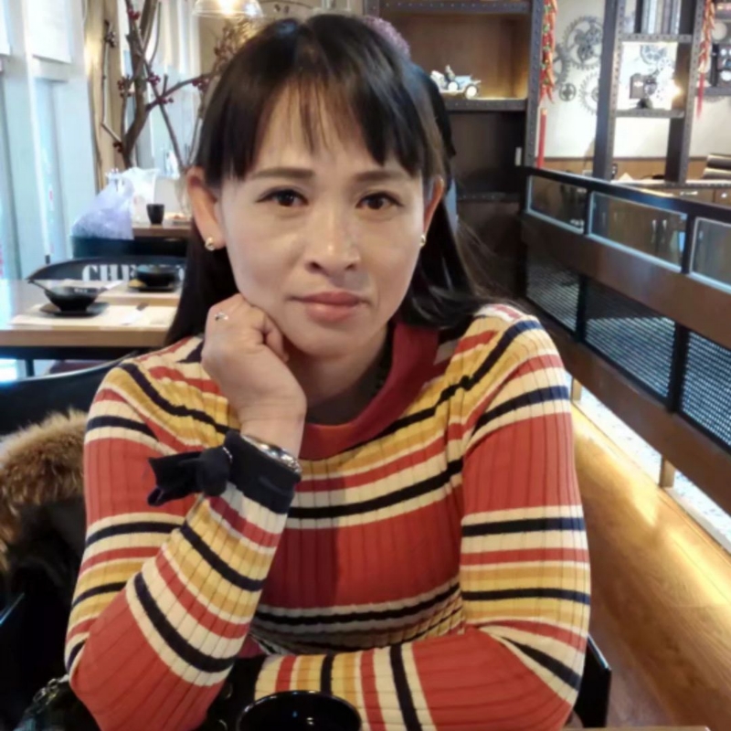 玫瑰花的第一张照片--连云港相亲服务中心