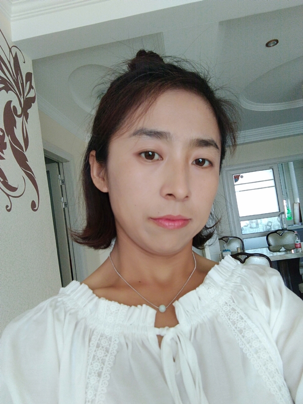 柠檬的第一张照片--连云港相亲服务中心