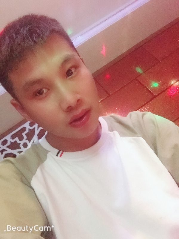 阿锋的第一张照片--连云港相亲服务中心