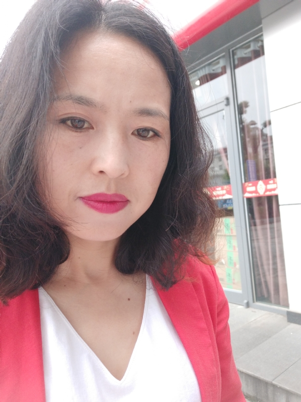 枫叶飘零的第一张照片--连云港相亲服务中心