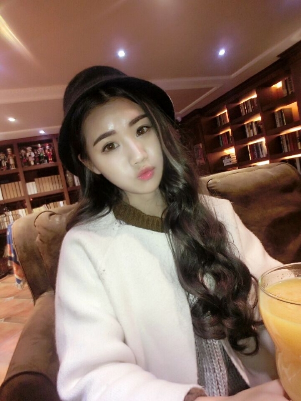 气质小妹的第三张照片--连云港相亲服务中心