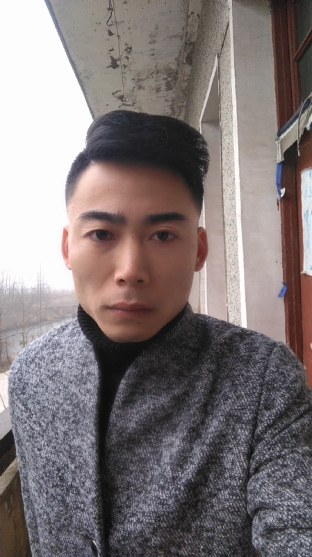 谁伴我闯荡的第一张照片--连云港相亲服务中心