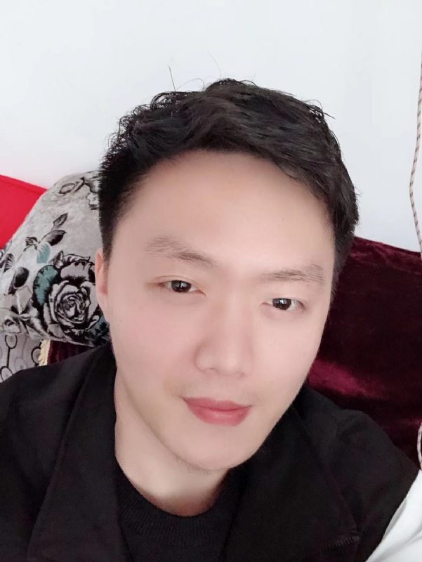 执迷的鲸鱼的第一张照片--连云港相亲服务中心