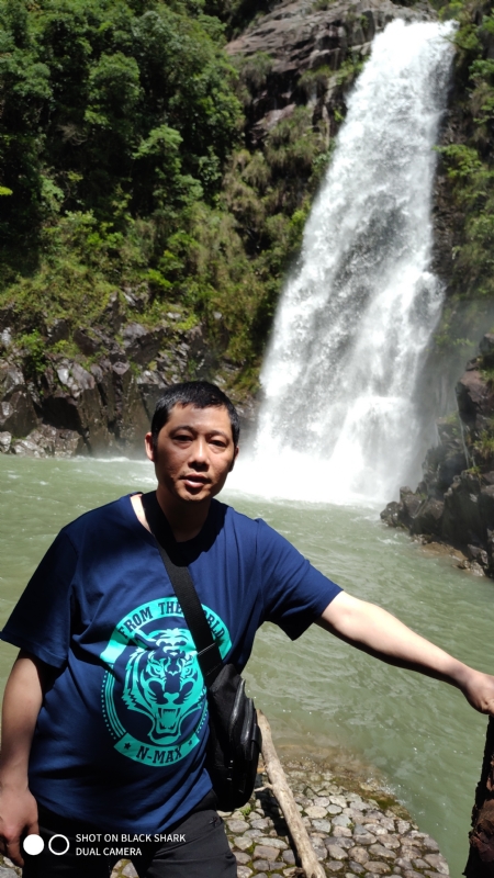 石头的第一张照片--连云港相亲服务中心