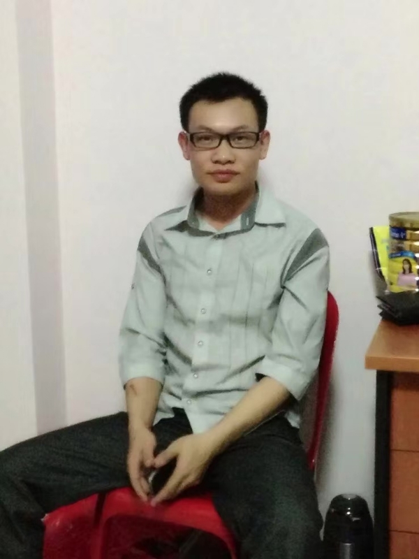 坚强不屈的第一张照片--连云港相亲服务中心