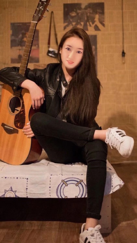 水中月的第一张照片--连云港相亲服务中心