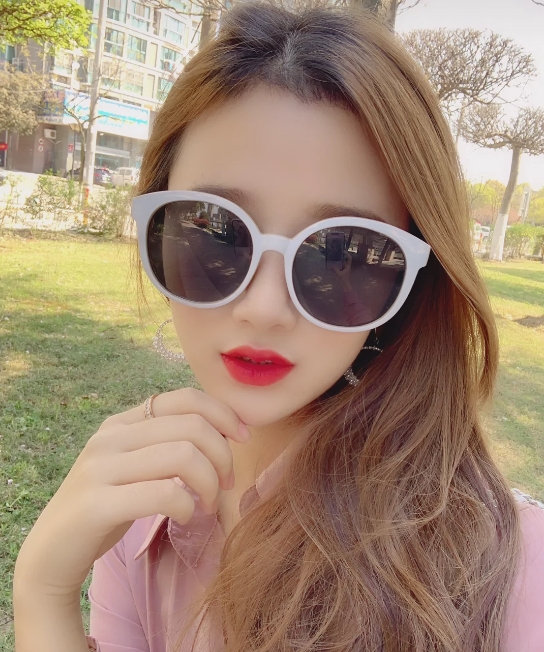 唐小小的第二张照片--连云港相亲服务中心