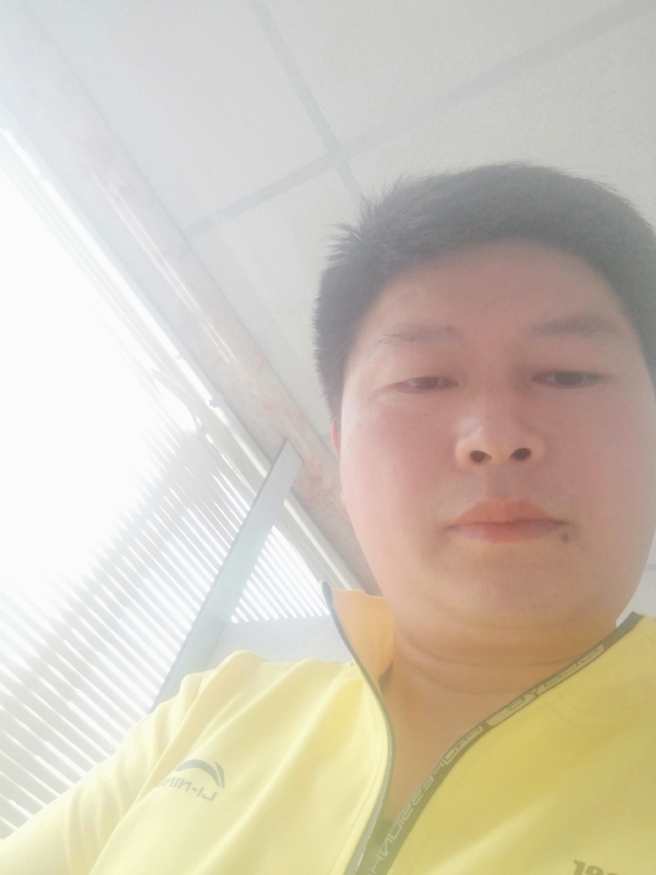 山男的第一张照片--连云港相亲服务中心