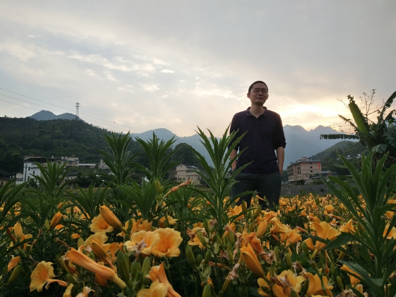 黄晓东的第一张照片--连云港相亲服务中心