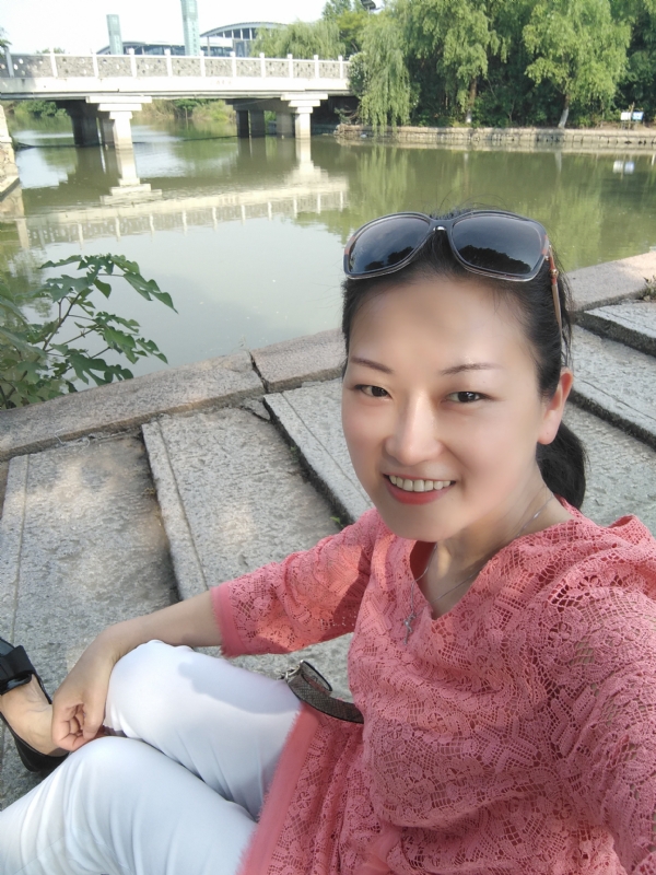 渴慕的第一张照片--连云港相亲服务中心