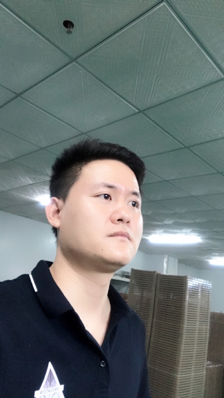 伟的第一张照片--连云港相亲服务中心