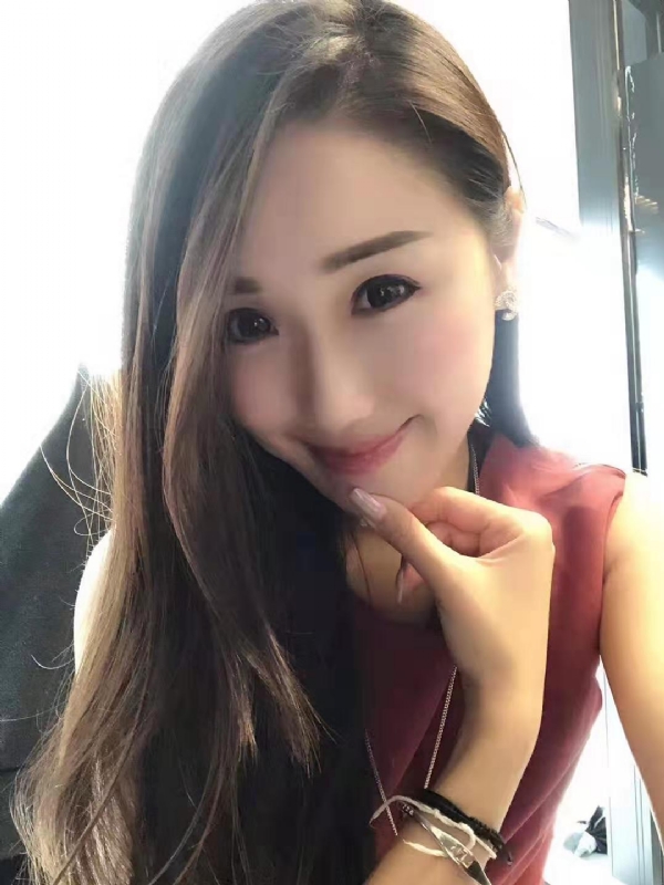 彩蝶的第一张照片--连云港相亲服务中心