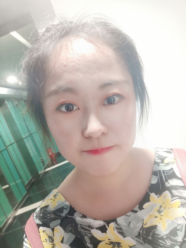 小花伞的第一张照片--连云港相亲服务中心