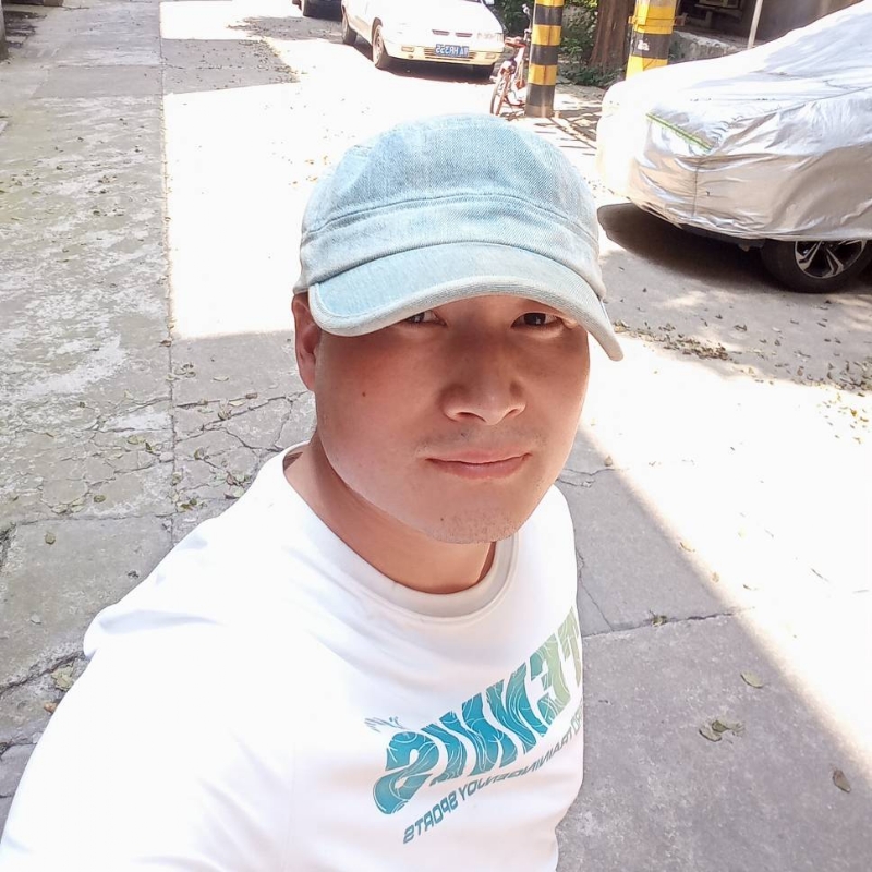 辉光的第一张照片--连云港相亲服务中心