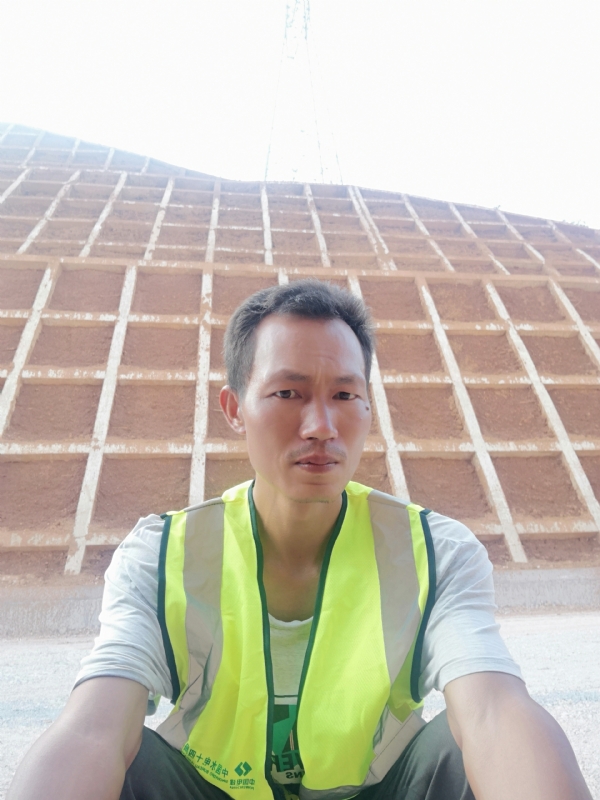 哥们的第一张照片--连云港相亲服务中心