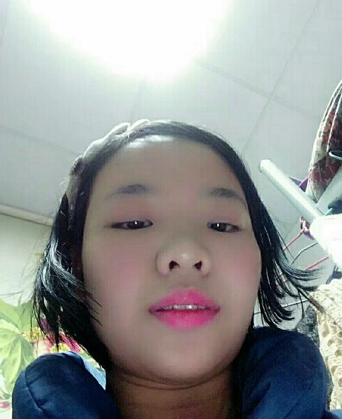 依依的第一张照片--连云港相亲服务中心