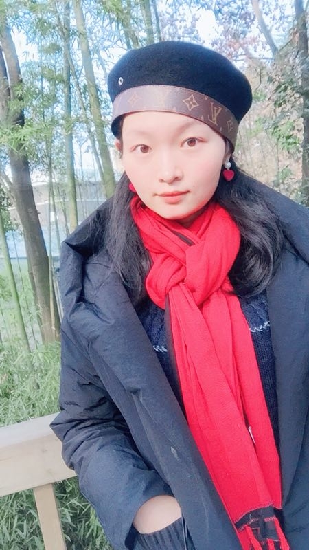 风中百合的第一张照片--连云港相亲服务中心