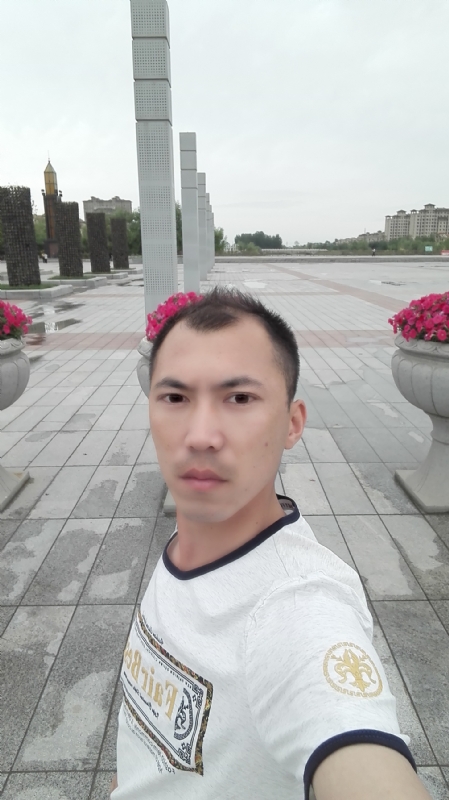 天平的第一张照片--连云港相亲服务中心