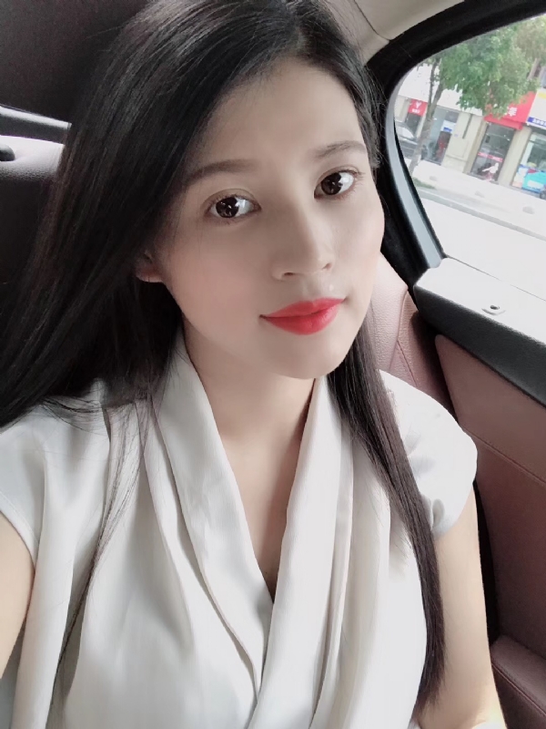 玲子的第一张照片--连云港相亲服务中心