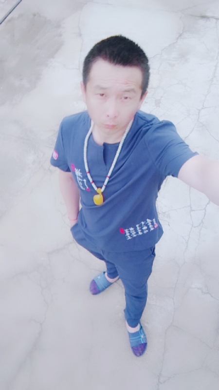 一叶之秋的第一张照片--连云港相亲服务中心