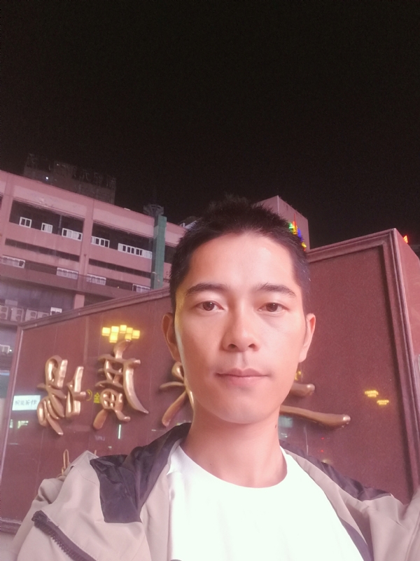 重庆小林的第一张照片--连云港相亲服务中心