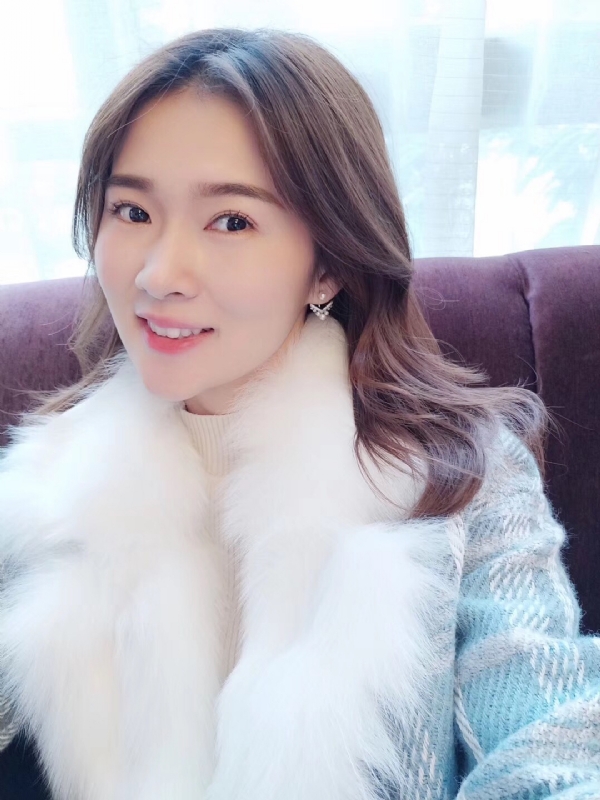 邓媛的第一张照片--连云港相亲服务中心