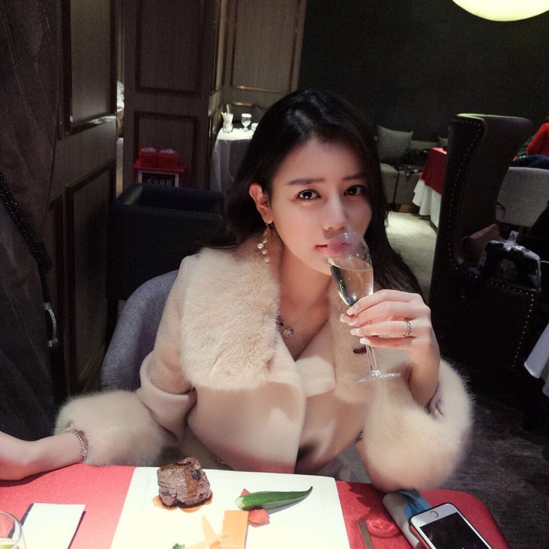 空谷幽兰的第一张照片--连云港相亲服务中心