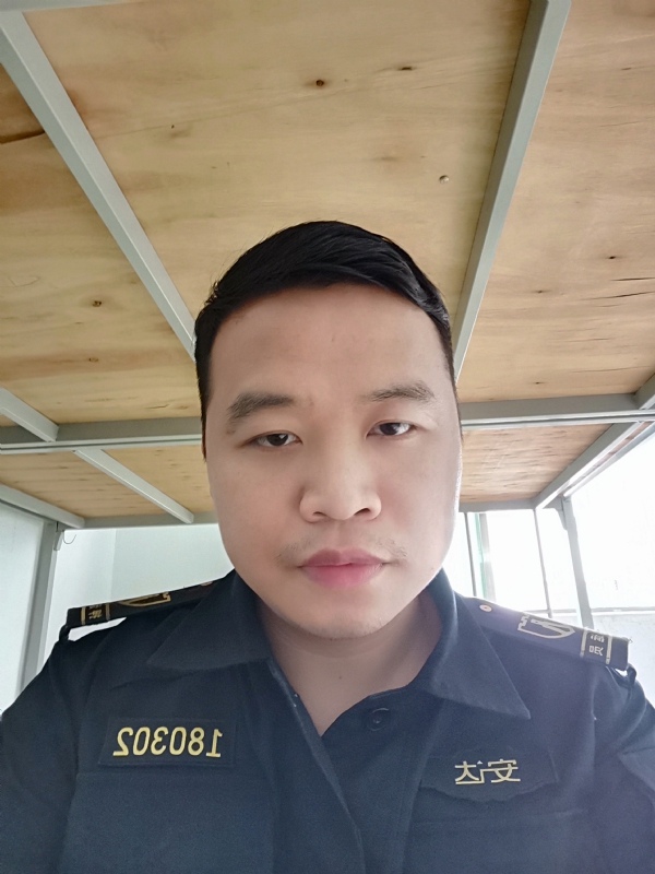 小子的第一张照片--连云港相亲服务中心