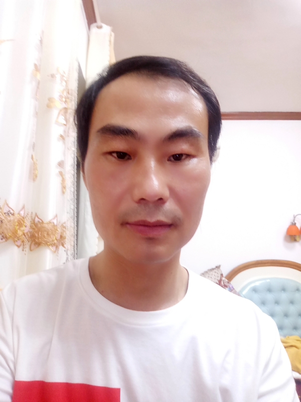 光明的第一张照片--连云港相亲服务中心