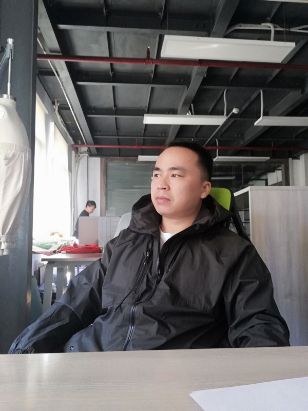 左眼皮跳跳的第一张照片--连云港相亲服务中心