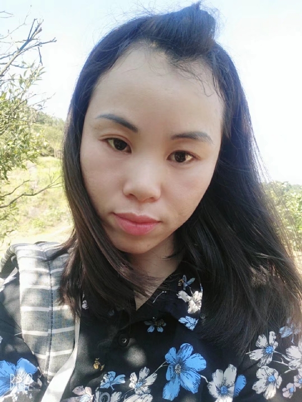 英英的第一张照片--连云港相亲服务中心