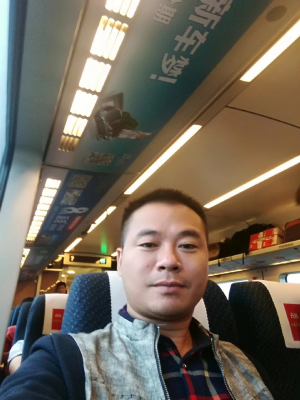 等爱的人的第一张照片--连云港相亲服务中心