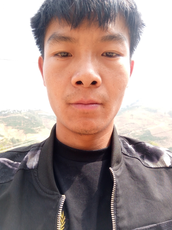 唐伟的第一张照片--连云港相亲服务中心