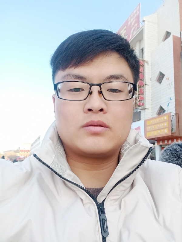 执子之手与子偕老的第一张照片--连云港相亲服务中心