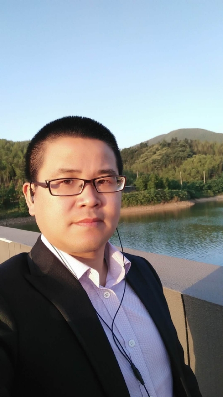 顾律师的第三张照片--连云港相亲服务中心