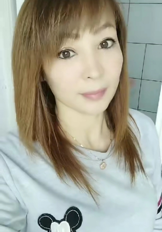 魅力白玲的第一张照片--连云港相亲服务中心