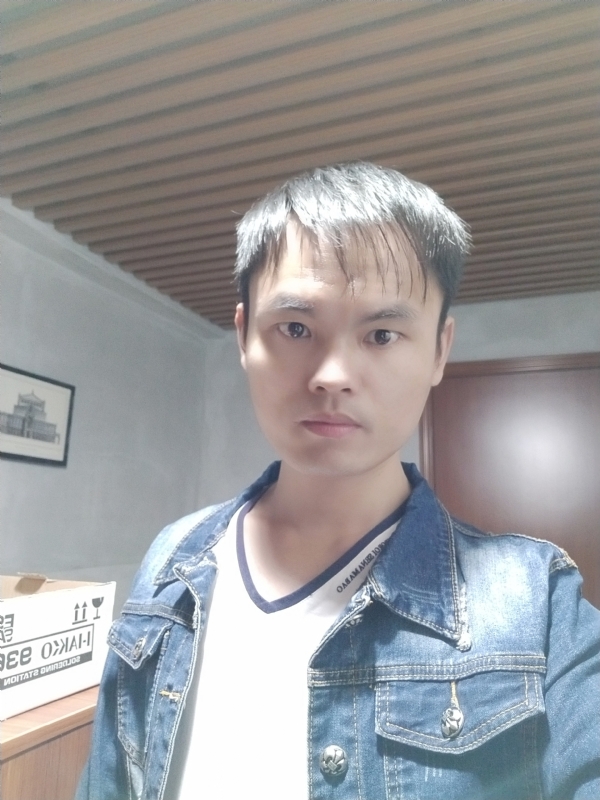 阿信的第一张照片--连云港相亲服务中心