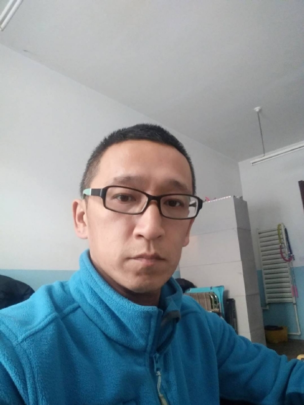 晓峰的第三张照片--连云港相亲服务中心