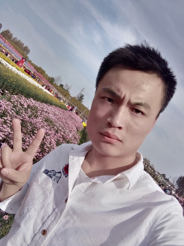 心碎无痕的第二张照片--连云港相亲服务中心