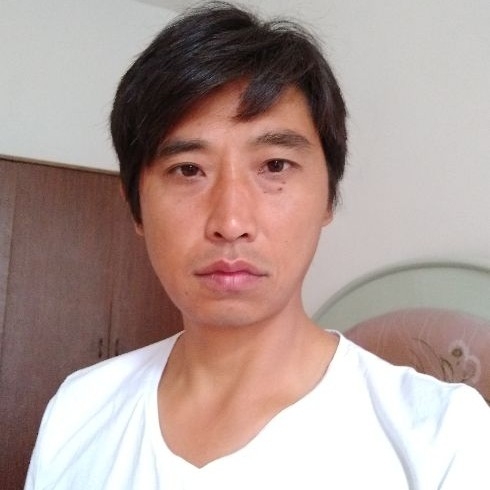 莞尔一笑的第一张照片--连云港相亲服务中心