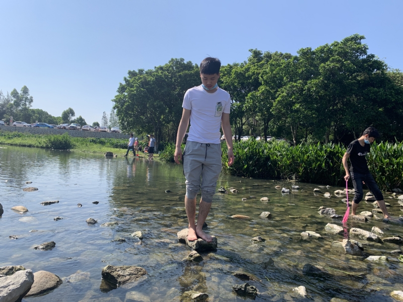 放假吃鸡的第二张照片--连云港相亲服务中心