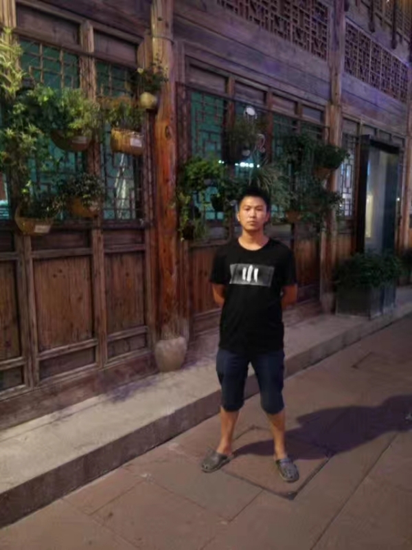 回忆的第一张照片--连云港相亲服务中心