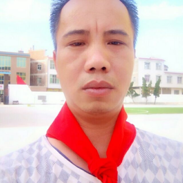 留守男人的第一张照片--连云港相亲服务中心