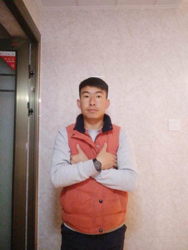 石林小伙的第一张照片--连云港相亲服务中心