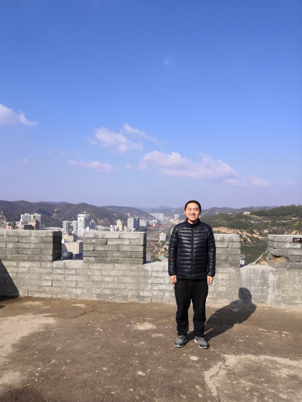 人间不值得的第一张照片--连云港相亲服务中心