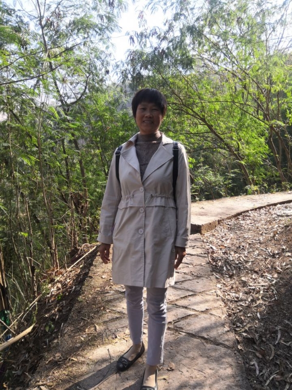 兰草的第一张照片--连云港相亲服务中心