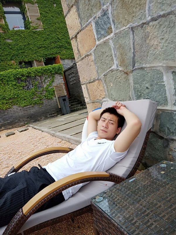 真心寻找另一半的第一张照片--连云港相亲服务中心