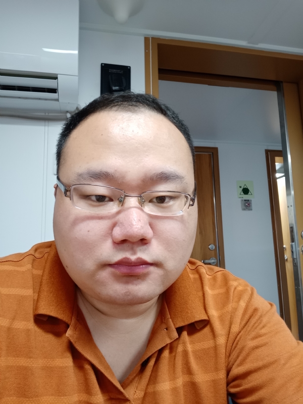 努力爱一次的第一张照片--连云港相亲服务中心