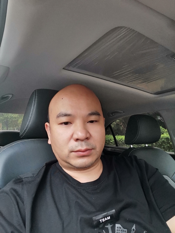 爷们已经老了的第一张照片--连云港相亲服务中心